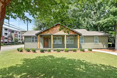 Image de Gorgeous Auburn Getaway! Brand New 3Bed/3Bath