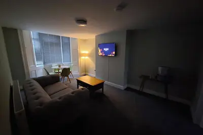 Image de Stylish 4-Bed  with Sauna /Jacuzzi City Centre Location near Stadium of Light