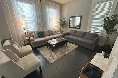 Image de Riverside Hideaway minutes from downtown Cincy