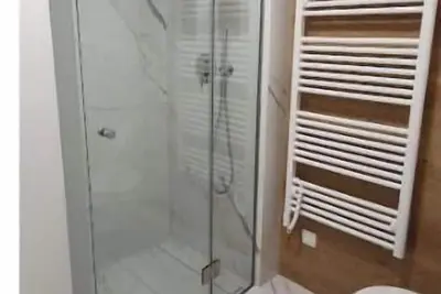 Image de Quiet apt. with free parking