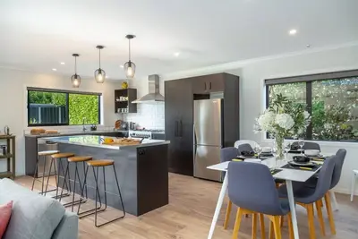 Image de Forty-Five, Martinborough