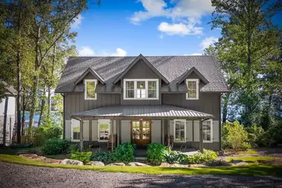 Image de Lakeview Landing -Lakefront, Private Dock, Wood Burning Fireplace
