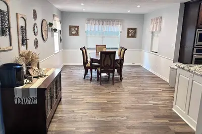 Image de Charming 3-bedroom house in Sulphur with Ac