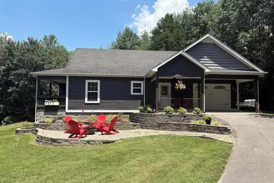 Image de Cottage at Sunnyside/Private/5 Wooded Acres/Garage