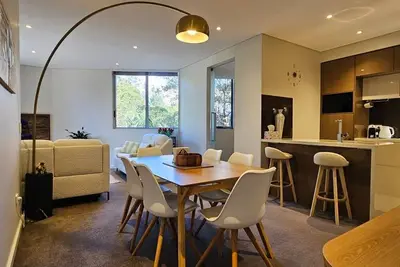 Image de Fully Furnished Apartment with Premium Amenities\nLane Cove North / Long term
