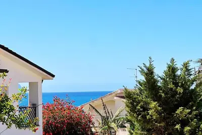 Image de House Winds of the Sea Just a stone's throw from a sandy beach and a clear sea