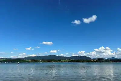 Image de Tiny Haus am Wallersee / Tiny House at the lake