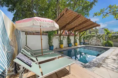 Image de In Condado Beach | Beautiful Shared Pool With Tanning Bed | Parking