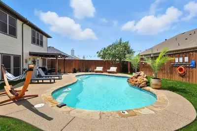 Image de 5bd/3ba Pool Oasis – Come Rest, Relax & Recharge