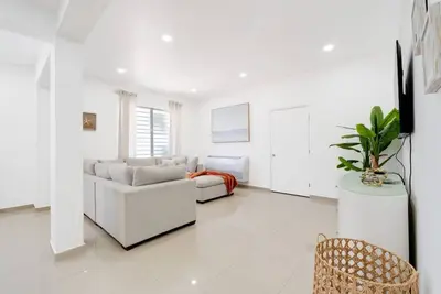 Image de Legacy House on Isla Verde Beach