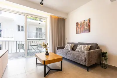 Image de Spacious 1 Bedroom with Balcony