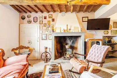 Image de House with 5 bedrooms, garden, pets allowed