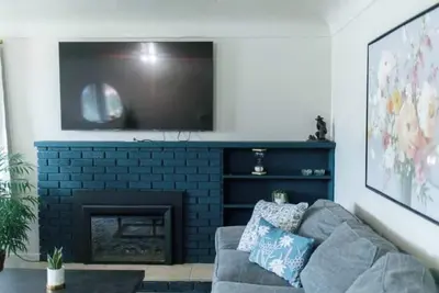 Image de Cozy & Updated Cottage for 4