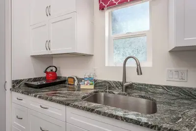 Image de Relax in Luxury! ✯ Privacy ✯ Great Amenities!