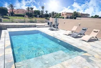 Image de Mv10 Appt 3 Chbres, piscine privée, front de  Lac