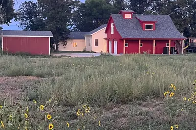 Image de Welcoming, Country Feel, 2-bedroom newly-remodeled house with Ac in Lafayette