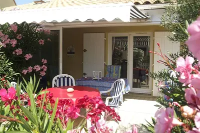 Image de Charming vacation home for 2-4 P. in South of France - only 700m from the sea