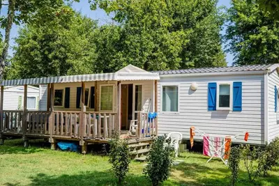 Image de Mobil home avec terrasse à Sainte-Eulalie-en-Born