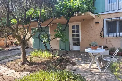 Image de Le jardinet d'Emma - Appart Rdc avec jacuzzi, parking, au calme