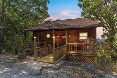 Image de River Cabin, Jacuzzi, Sleeps 6!