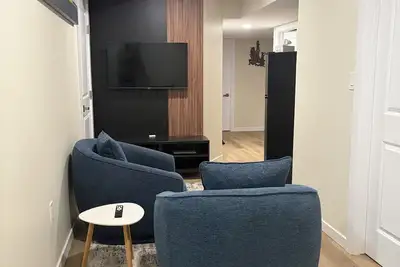 Image de Touchstone Suite-Two Bedroom Basement Suite