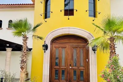 Image de 3-bedroom Luxurious villa in beautiful Cabo San Lucas w/ views of Sea of Cortez