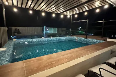 Beautiful 7 bedroom oceanfront home with private pool