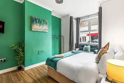 Image de Big Beds | Smart TVs | Ultra Fast Wi-Fi | Sleeps 6