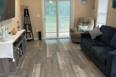 Image de Cozy 1-bedroom home near Circleville, Walking distance to Hargus Lake.