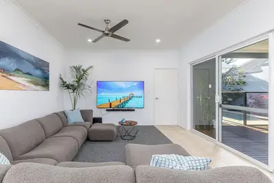 Image de Relax & Unwind – Stylish Stay by Hillarys Marina