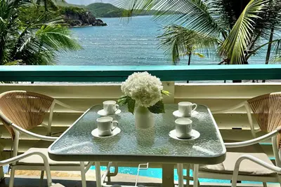 Image de Peaceful Oceanfront Oasis. . Pool, Walk to beach, generator backup!