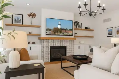 Image de Walk to Navy Stadium, Near Usna and Downtown, Fire Pit and Parking