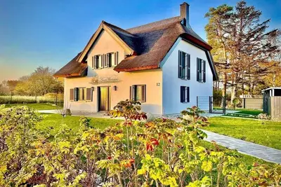 Image de Maison de vacances à Glowe avec piscine