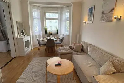 Image de Complete: 2-room apartment centrally located in an old building