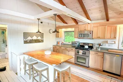 Image de Chalet Valhalla with Hot Tub right next to Sugarbush Resort