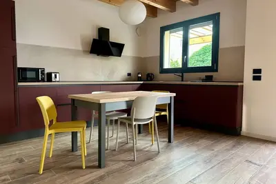 Image de Terrace 1. Two-bedroom cottage with pool, lake and cottage views