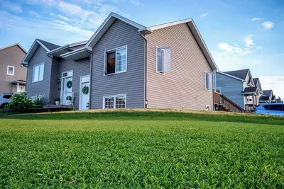 Image de Your modern home in the best location in Moncton!