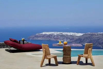 Image de Cavalieros Honeymoon Villa with heated pool and caldera view