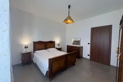 Image de Langhe da Cartolina Accommodation with 6 beds plus a crib.