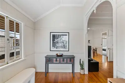 Image de Modern 3br Home in Coorparoo | Family-Friendly & Near Brisbane City