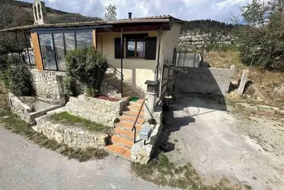 Image de Le Nid des Amis, jardin, piscine et vue