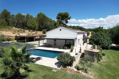 Image de Villa luxe climatisée piscine jolie vue Aix en Provence