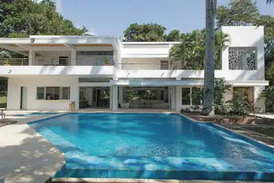 Image de Luxurious 4-bedroom house in Villeta perfect for families