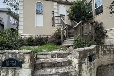 Image de Spacious Split-Unit Home in lovely Nassau Bay, Texas