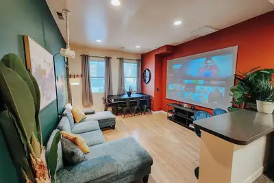 Image de 6 King Beds / Convention / 5br 3ba / Pool Table