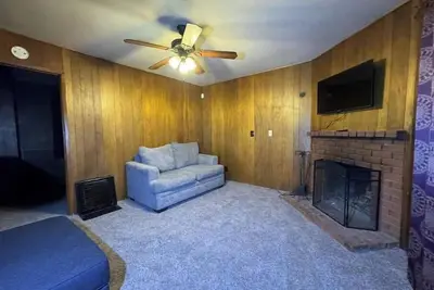 Image de Crest Lodge Historic Mountain Inn - Blue Jay