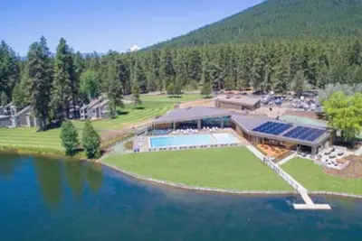 Image de Black Butte Ranch `Trip House` On the Golf Course