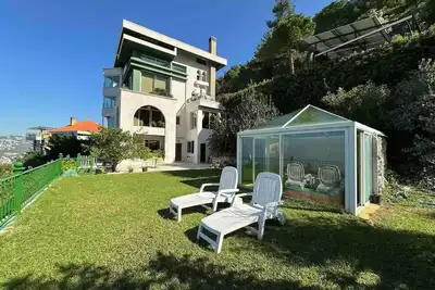 Image de Luxury Villa in Prime Location