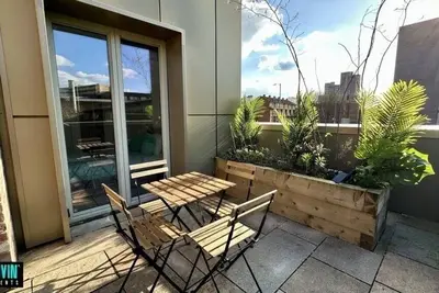 Image de Luxury 2 Bed Apartment with Giant Garden Balcony
