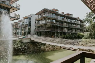 Image de Luxe 2br Boho Condo Tulum | Pool | Gym | Coworking